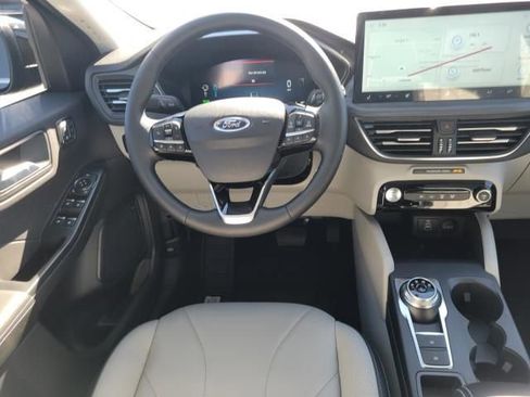 New 2026 Ford Escape SE w/ PHEV Premium Package image 18