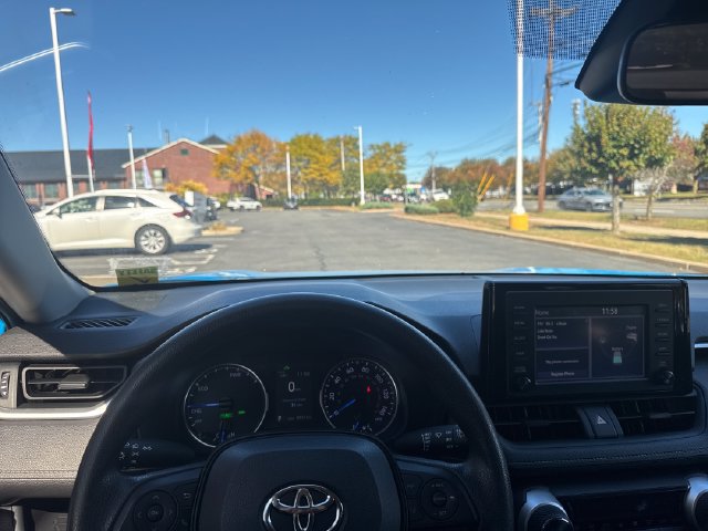 Used 2019 Toyota RAV4 LE w/ Carpet Mat Package AWD/4WD image 16