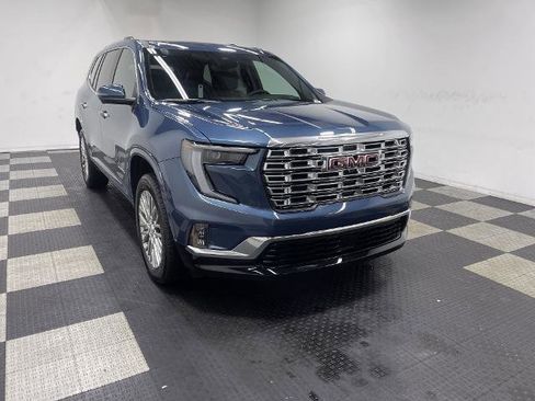 New 2026 GMC Acadia Denali FWD image 5