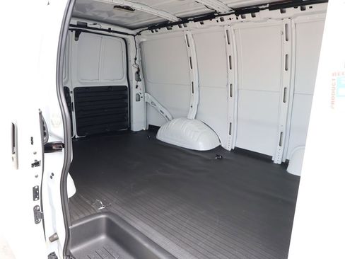 New 2026 GMC Savana 2500 w/ Enhanced Convenience Package RWD image 22