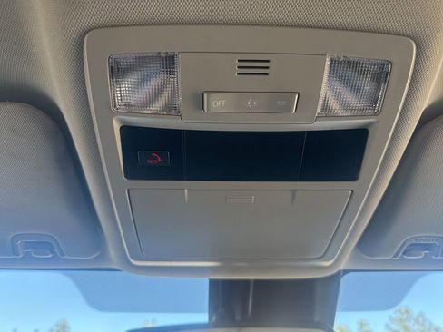 Used 2023 Toyota Tacoma SR5 w/ Technology Package image 39