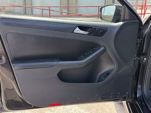 Used 2012 Volkswagen Jetta SE image 13