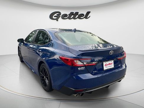 Used 2025 Toyota Camry SE FWD image 7