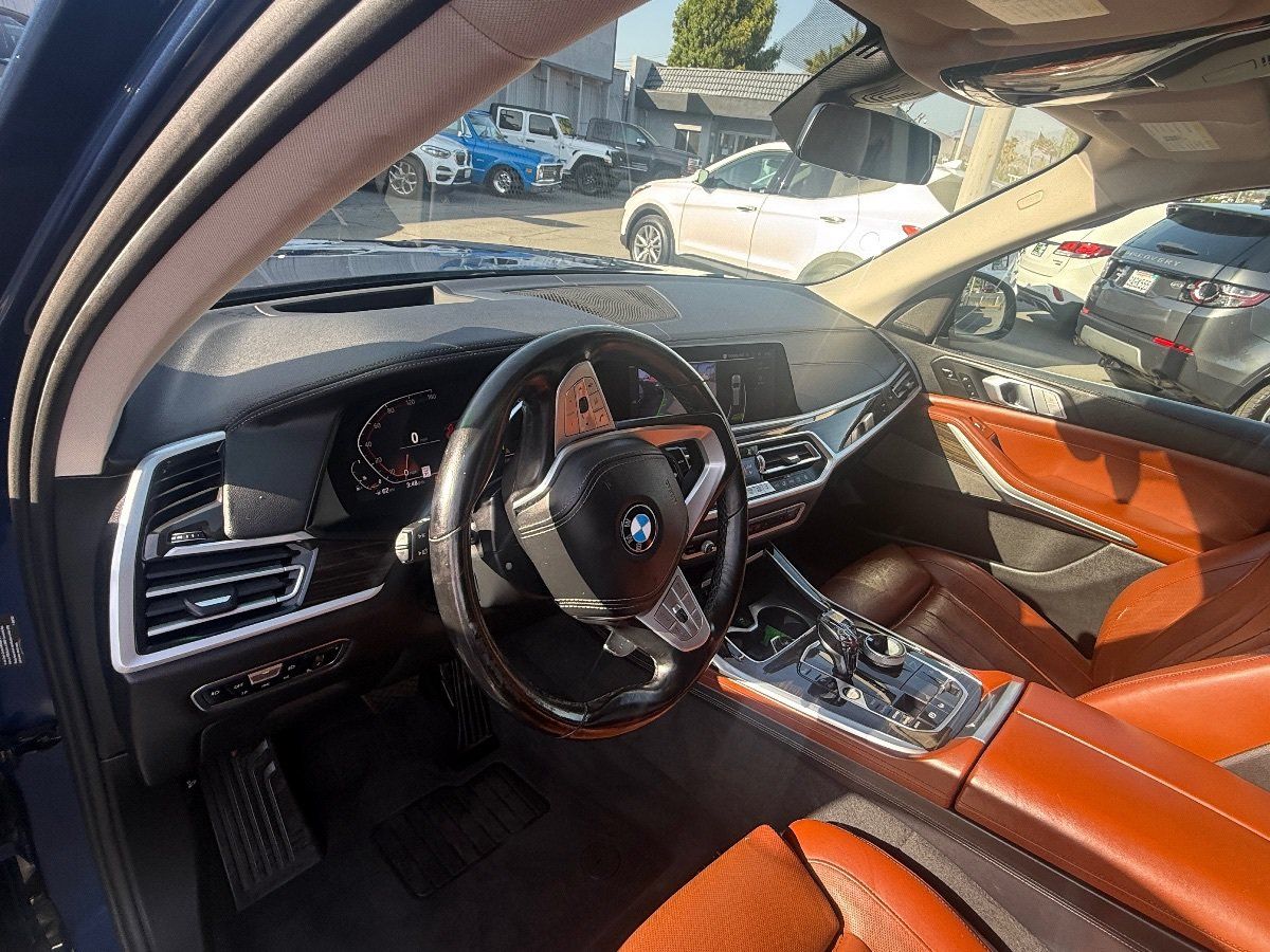 Used 2020 BMW X7 xDrive40i w/ Premium Package AWD/4WD image 10