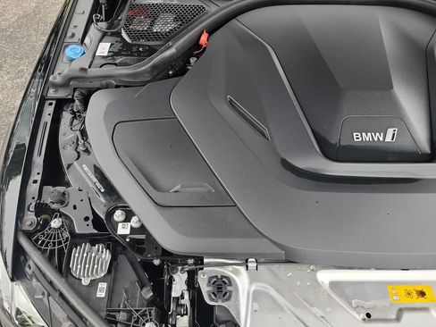 Used 2024 BMW i4 eDrive40 RWD image 40