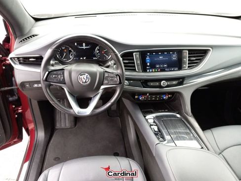 Used 2024 Buick Enclave Premium image 28