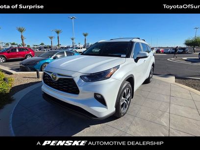 New 2025 Toyota Highlander XLE