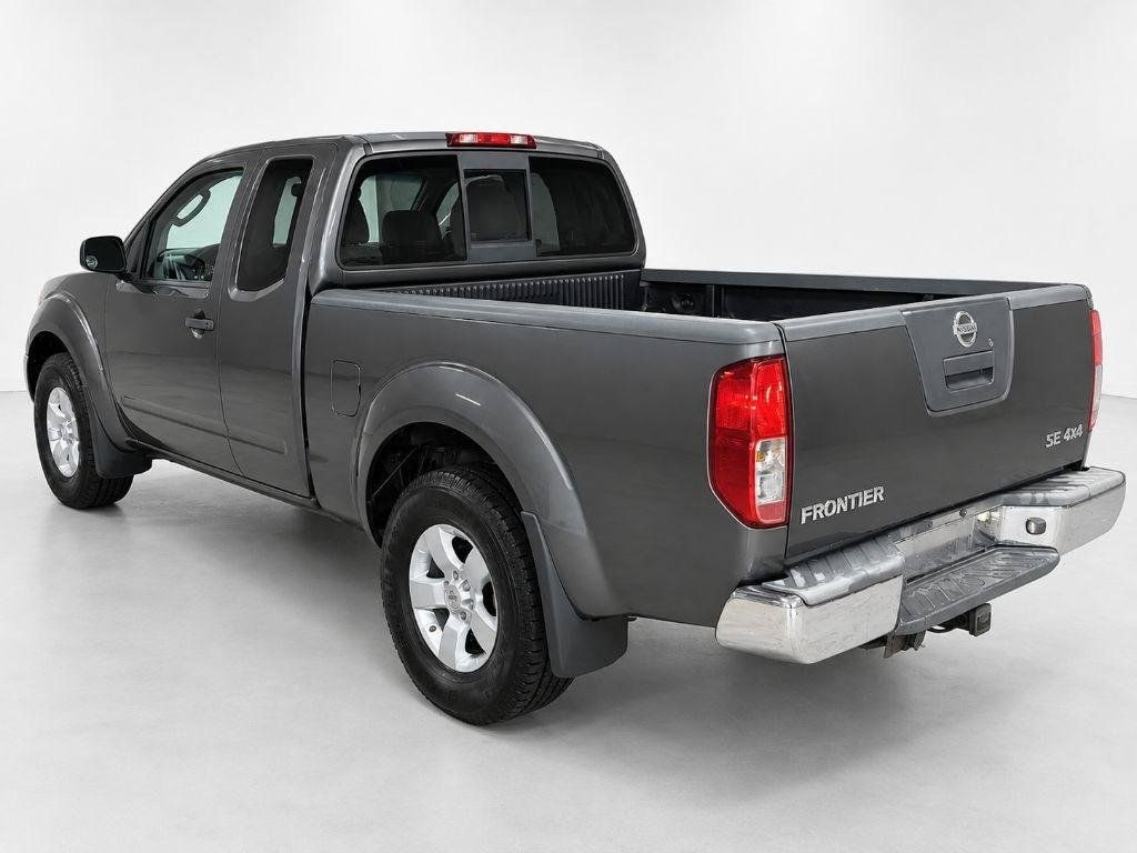 Used 2009 Nissan Frontier SE w/ SE Value Truck Pkg AWD/4WD image 4