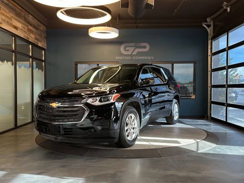 Used 2020 Chevrolet Traverse LS AWD/4WD image 7