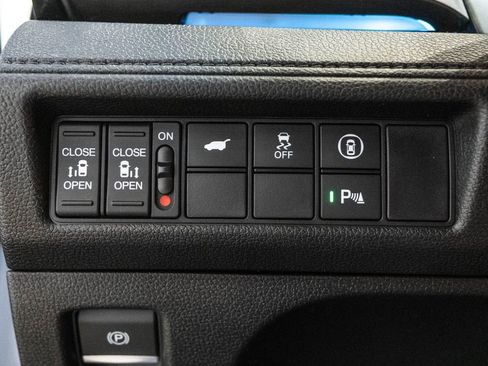 Used 2024 Honda Odyssey Touring image 24