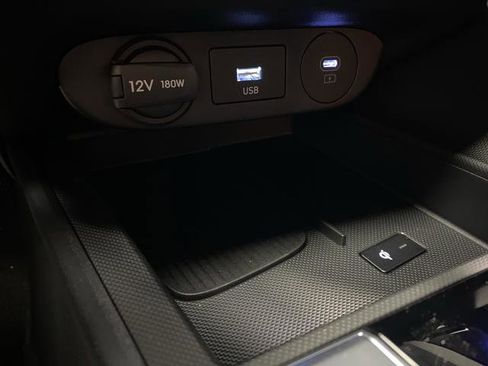 New 2026 Hyundai Elantra Limited image 24