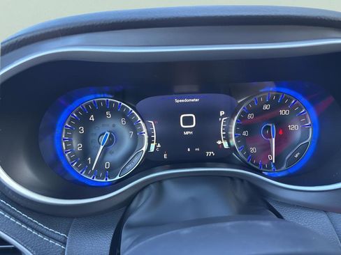 New 2026 Chrysler Pacifica Select image 15