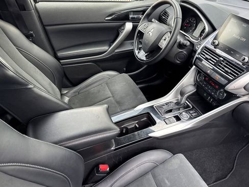 Used 2024 Mitsubishi Eclipse Cross SE image 16