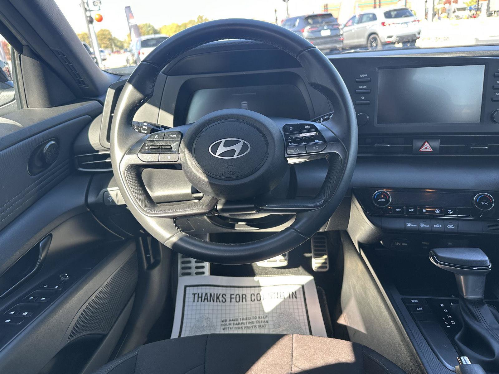 Used 2025 Hyundai Elantra Sport FWD image 33
