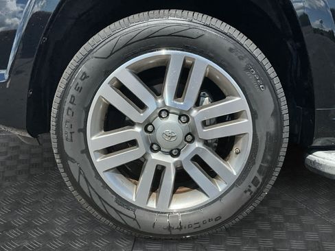 Used 2010 Toyota 4Runner Limited AWD/4WD image 12