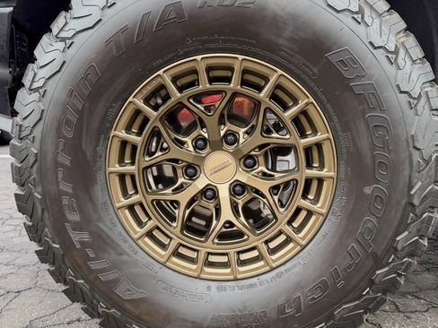 Used 2025 Ford F150 Raptor w/ Equipment Group 803A Raptor R image 8