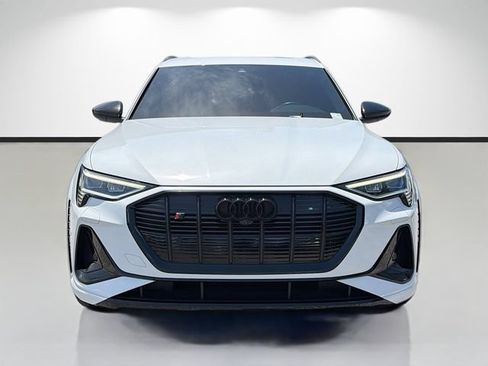 Used 2022 Audi e-tron S Premium Plus AWD/4WD image 8