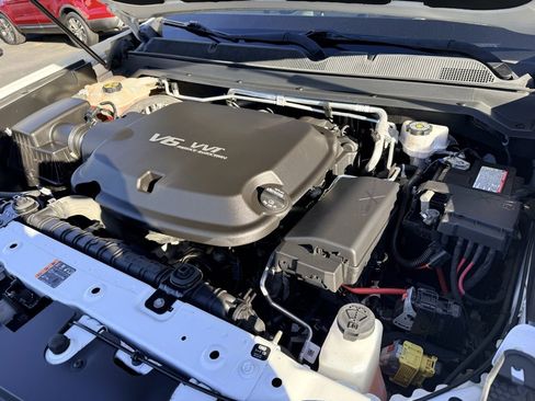 Used 2019 Chevrolet Colorado LT w/ LT Convenience Package image 32