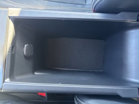 Used 2025 Toyota Camry SE image 18