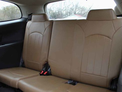Used 2015 Buick Enclave Leather image 27