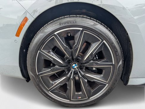 Used 2023 BMW 740i RWD image 7