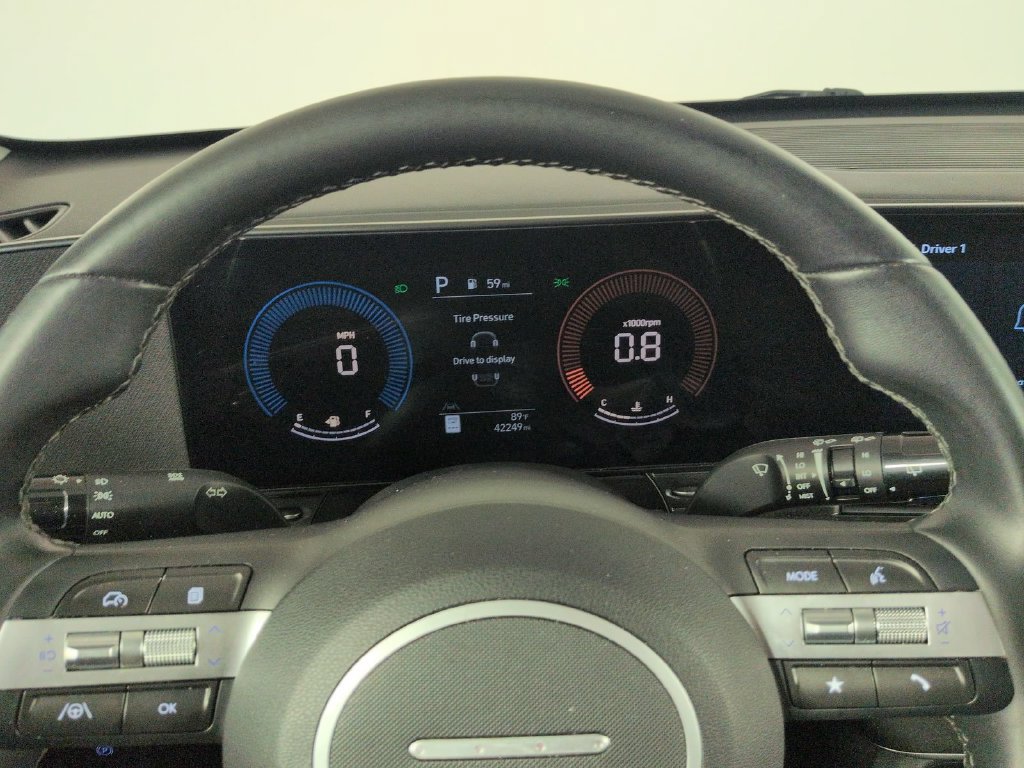 Used 2025 Hyundai Kona SEL FWD image 42