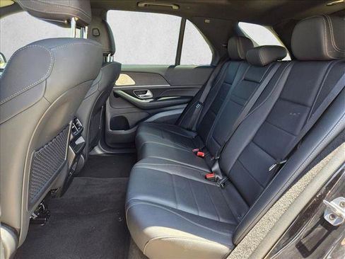 Used 2025 Mercedes-Benz GLE 350 4MATIC w/ AMG Line Exterior image 19