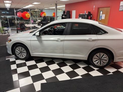 Used 2019 Volkswagen Jetta S w/ Driver Assistance Package image 5