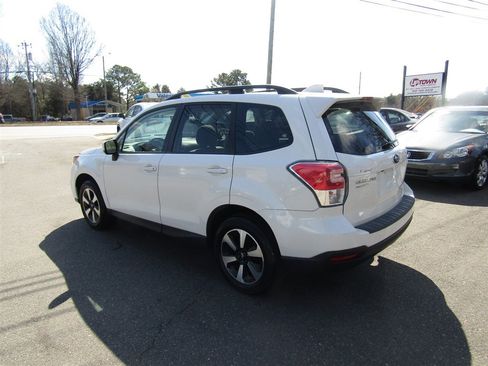Used 2017 Subaru Forester 2.5i Premium w/ Popular Package #2A image 5