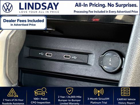 Certified 2025 Volkswagen Taos SE w/ Panoramic Sunroof Package AWD/4WD image 16