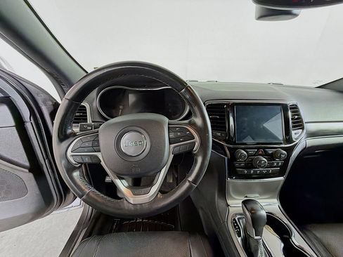 Used 2020 Jeep Grand Cherokee Limited w/ Luxury Group II AWD/4WD image 13