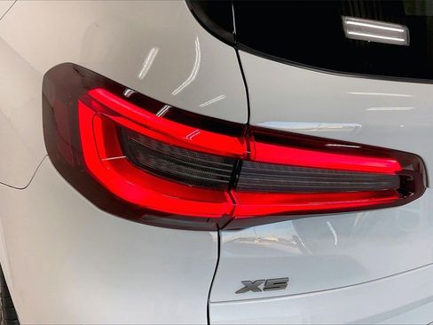 Used 2023 BMW X5 M50i w/ Executive Package image 28