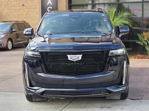 Used 2021 Cadillac Escalade Sport Platinum image 6