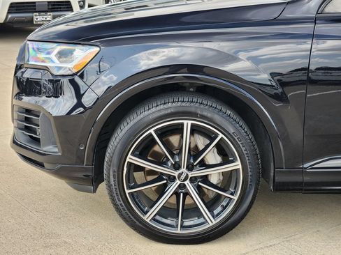 Used 2021 Audi Q7 3.0T Premium Plus w/ Premium Plus Package AWD/4WD image 8