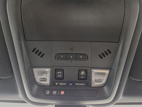Certified 2022 Chevrolet Equinox Premier FWD image 18
