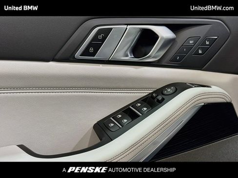 New 2026 BMW X5 sDrive40i w/ M Sport Package RWD image 3