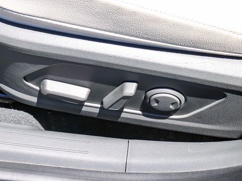 Used 2023 Hyundai Sonata Limited FWD image 30
