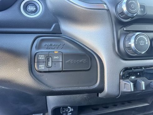 Used 2024 RAM 2500 Big Horn image 24