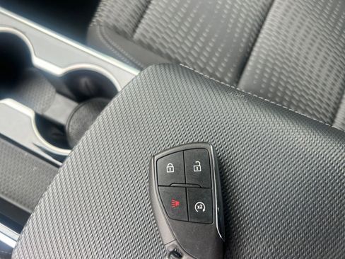 Used 2025 Chevrolet Equinox LT FWD image 18