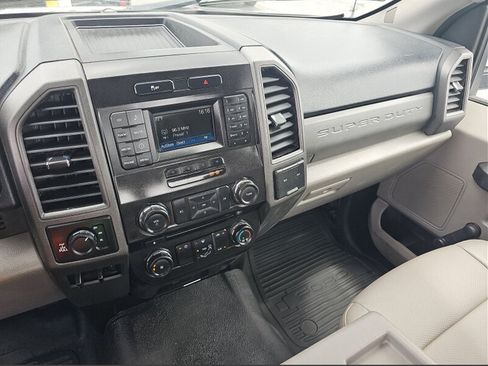 Used 2017 Ford F350 XL AWD/4WD image 6