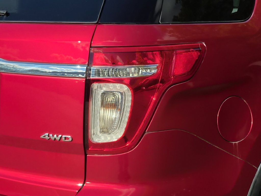 Used 2013 Ford Explorer 4WD image 9