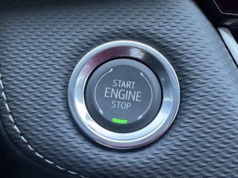 New 2026 Chevrolet Equinox LT w/ Convenience Package II image 17