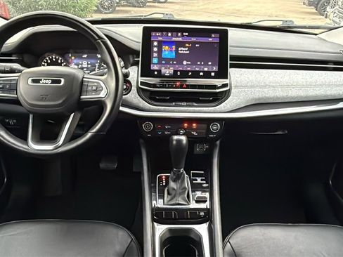 Used 2022 Jeep Compass Latitude image 18