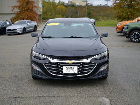 Used 2023 Chevrolet Malibu LT image 2