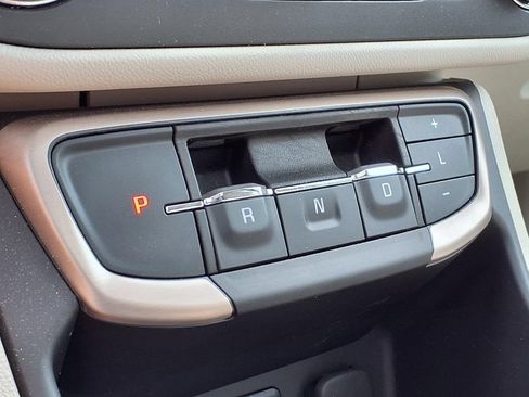 Used 2024 GMC Terrain Denali w/ Denali Premium Package AWD/4WD image 27