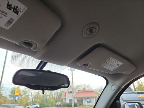 Used 2010 Chevrolet HHR LS image 30