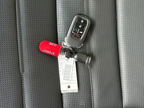 Used 2025 Honda CR-V EX-L image 29