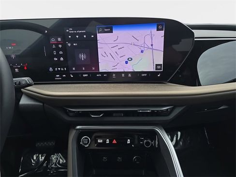 Used 2025 Audi Q5 Premium w/ Convenience Package image 23