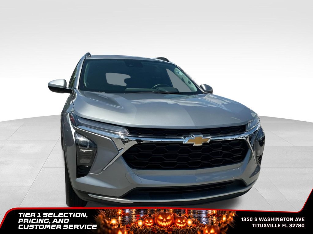 Used 2025 Chevrolet Trax LT w/ LT Convenience Package FWD image 12