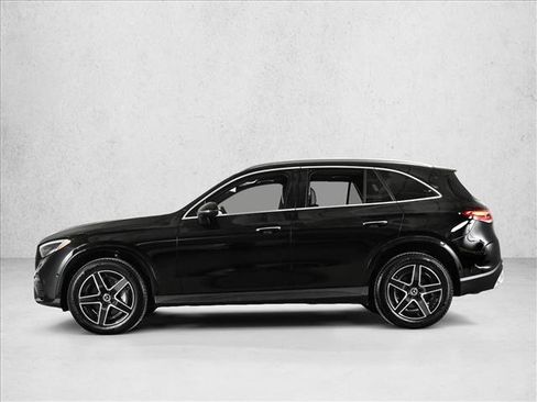 Certified 2025 Mercedes-Benz GLC 300 4MATIC image 9